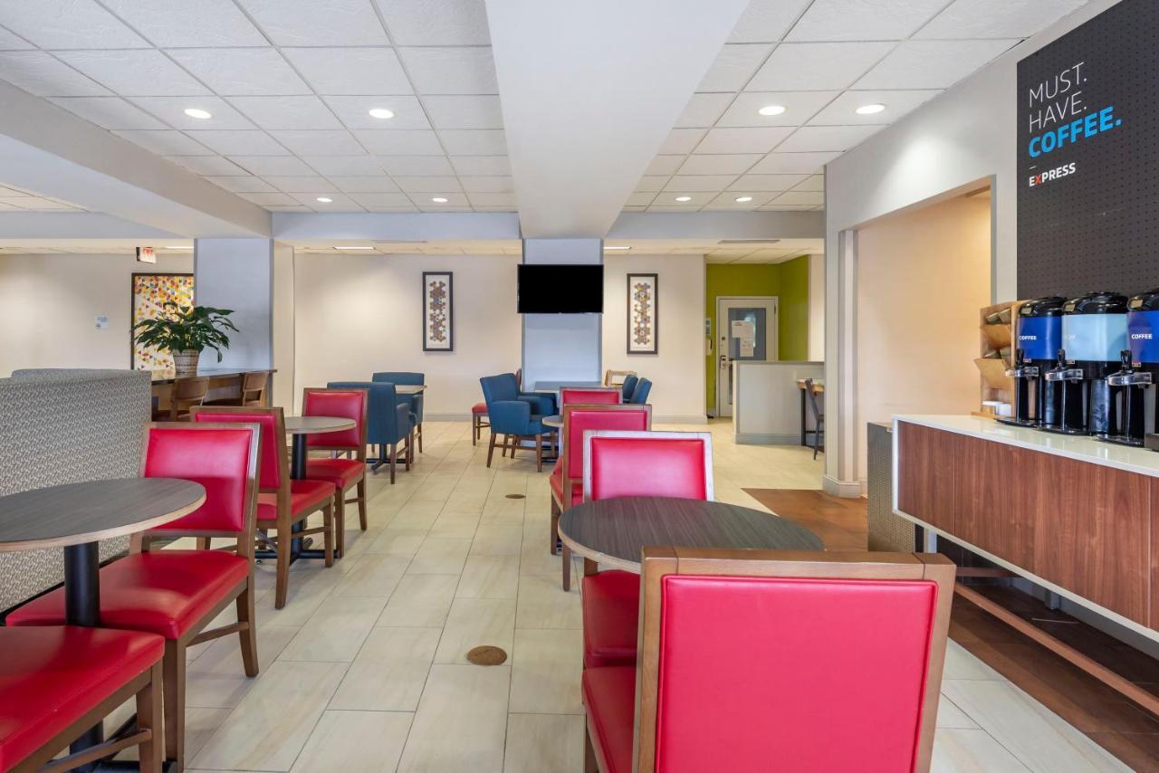 Holiday Inn Express Charlotte West - Gastonia By Ihg Экстерьер фото