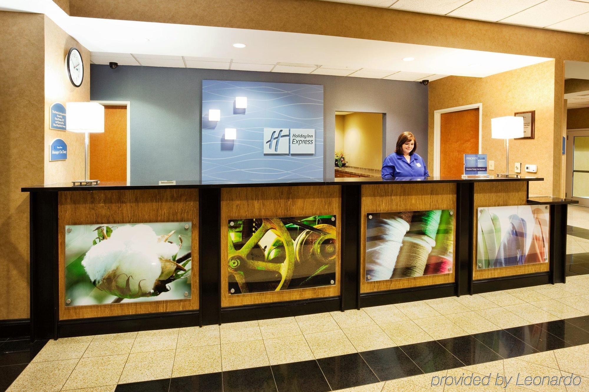 Holiday Inn Express Charlotte West - Gastonia By Ihg Интерьер фото