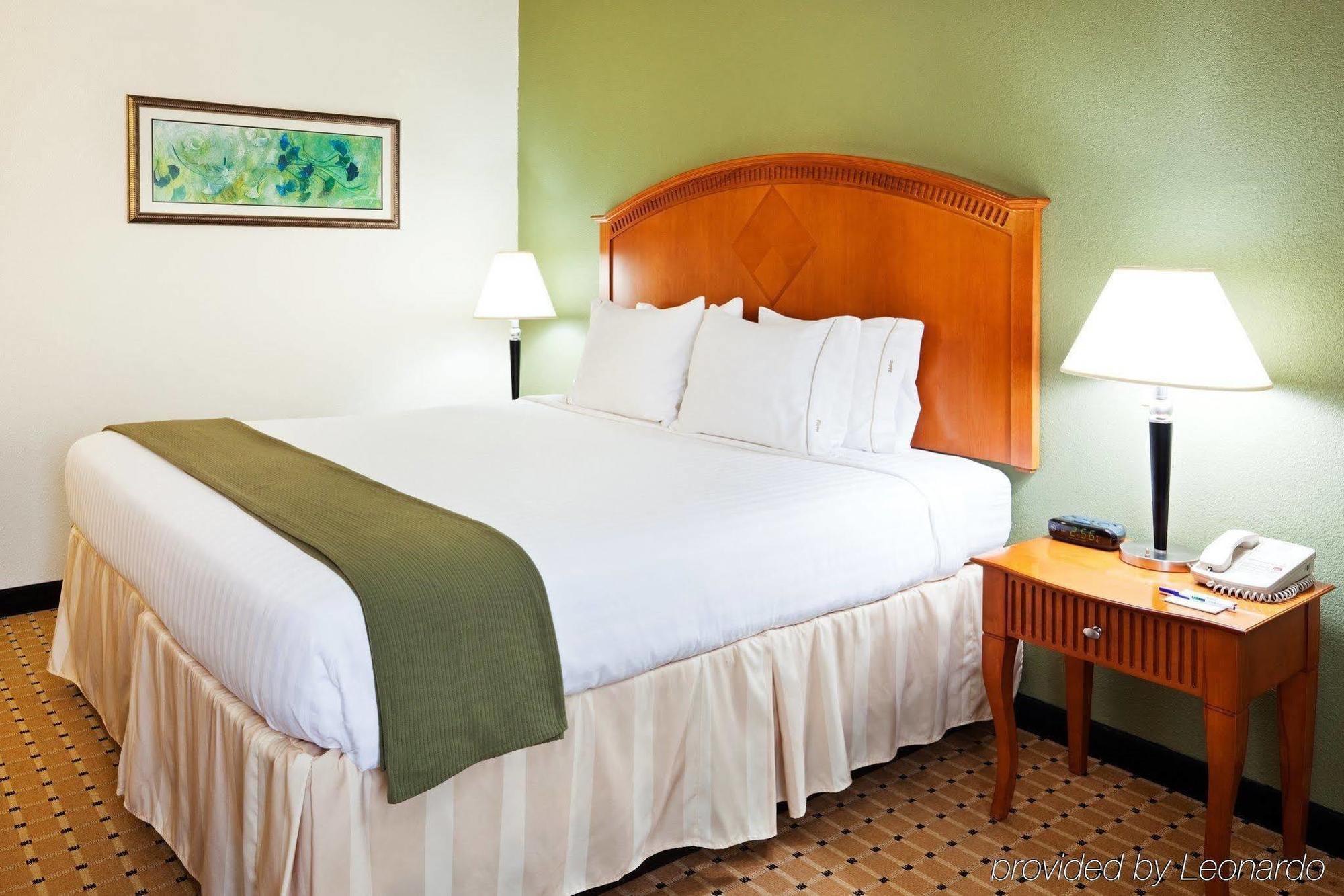Holiday Inn Express Charlotte West - Gastonia By Ihg Экстерьер фото